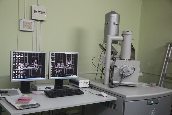 Environmental Scanning Electron Microscope (ESSM) unit